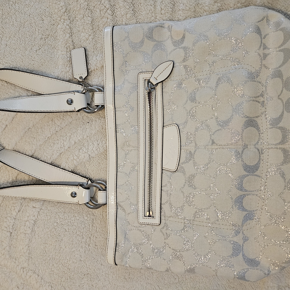 Elegant White Designer Women's Bag